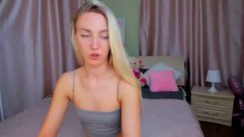 mishapallmer online show from June 17, 5:18 pm