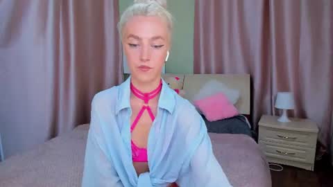 mishapallmer online show from July 21, 6:15 am