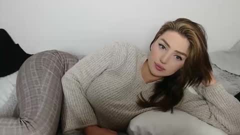 Elora online show from September 11, 8:26 am