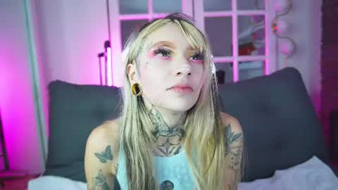 miss___angel online show from July 25, 12:36 pm