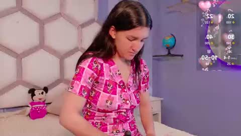 miss__jones_ online show from June 30, 12:37 pm