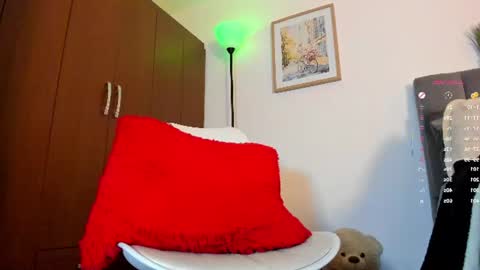 miss__jones_ online show from June 23, 3:25 am