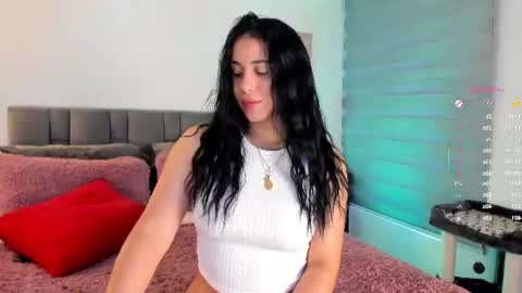 miss__jones_ online show from July 12, 10:57 pm