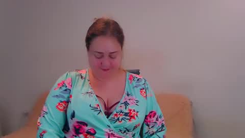 Miss K online show from February 9, 6:26 pm