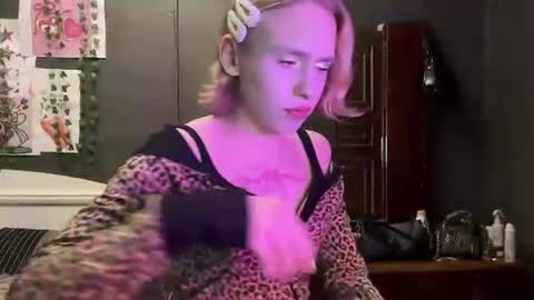 Anya online show from June 11, 10:08 pm