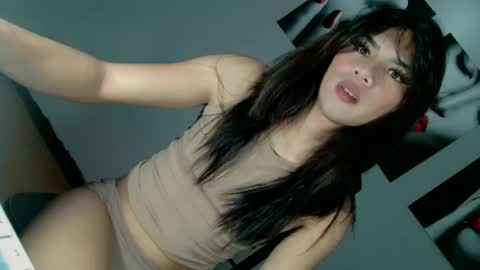 miss_bella69 online show from June 13, 8:52 pm