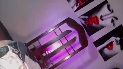 miss_bella69 online show from June 8, 4:24 am
