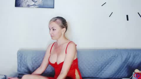 miss_blonde1 online show from June 24, 9:16 am
