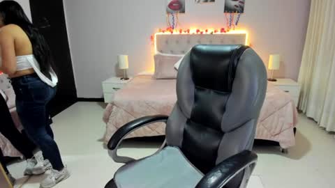 Cataleya online show from July 25, 11:41 am