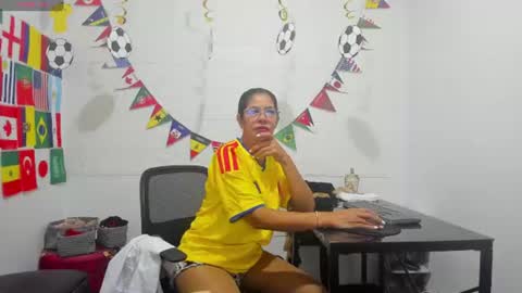 Clare PocaHose online show from June 18, 2:39 am