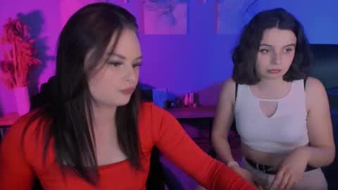 miss_courtney online show from April 26, 2:04 pm