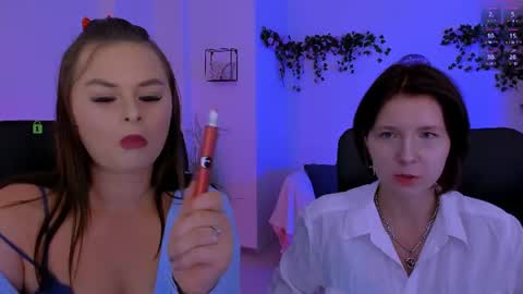 miss_courtney online show from July 28, 9:18 am