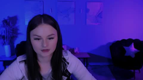 miss_courtney online show from April 25, 1:41 pm