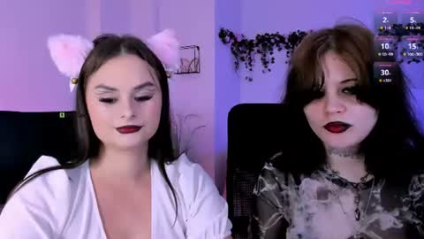 miss_courtney online show from July 16, 10:40 am