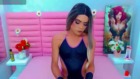 Snapshot of miss_dania chatting on October 7, 6:15 pm DANIA online show from October 7, 6:15 pm