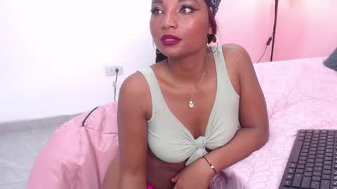 miss_demoni online show from April 22, 3:30 pm