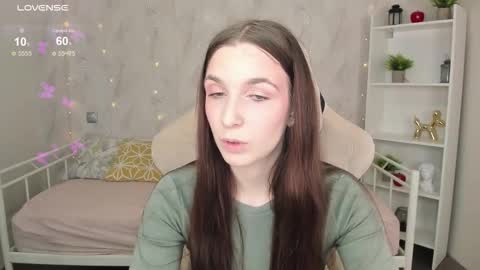 Snapshot of miss_eva__ chatting on September 11, 12:12 am Eva online show from September 11, 12:12 am