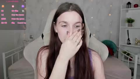 Snapshot of miss_eva__ chatting on October 20, 12:04 am Eva online show from October 20, 12:04 am