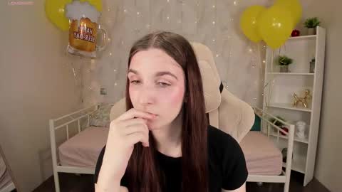 Snapshot of miss_eva__ chatting on September 17, 12:25 am Eva online show from September 17, 12:25 am