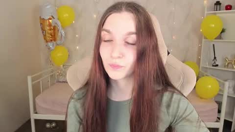 Snapshot of miss_eva__ chatting on October 6, 12:07 am Eva online show from October 6, 12:07 am