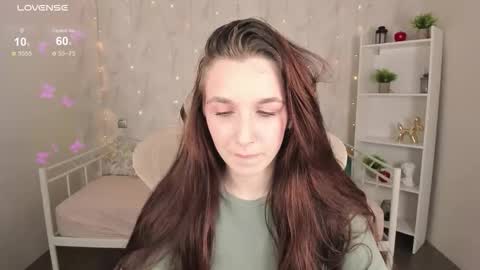 Snapshot of miss_eva__ chatting on September 12, 12:23 am Eva online show from September 12, 12:23 am