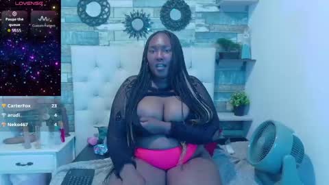 miss_evans_ online show from April 18, 7:07 pm