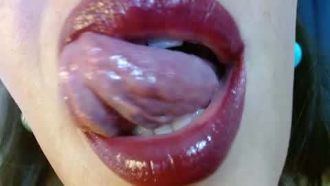 Miss Evoleth online show from June 22, 5:15 am