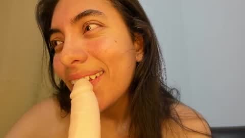 miss_eylens online show from July 18, 2:24 am