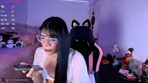 Asami  online show from August 2, 9:55 am