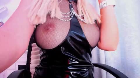 Snapshot of miss_jollie chatting on September 25, 8:43 am miss_jollie online show from September 25, 8:43 am