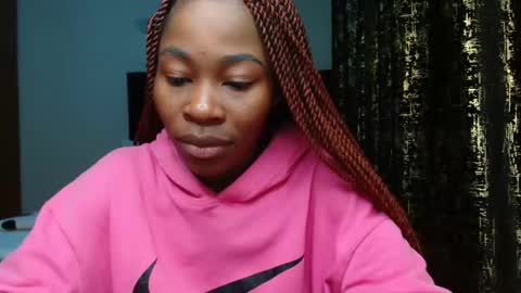 Miss Kiarrafit online show from February 6, 6:13 pm