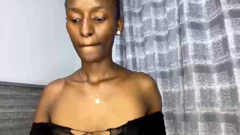 kiki online show from February 24, 12:13 am