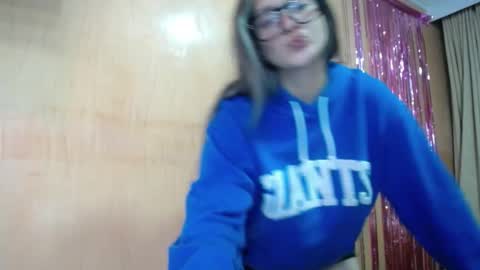 lilieth  online show from March 12, 11:44 pm