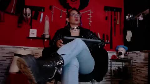 Mistress Miranda online show from September 16, 5:21 am