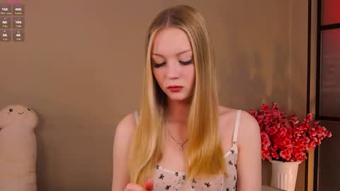 Nicole online show from June 16, 11:31 pm