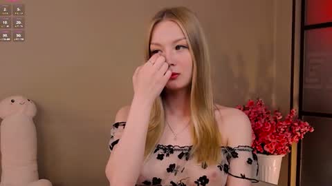 Nicole online show from July 1, 11:13 pm