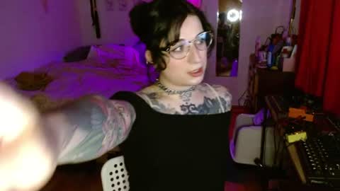 Raven online show from June 19, 12:16 am