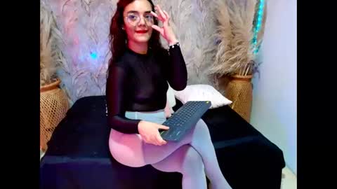 victoria online show from April 15, 9:48 pm