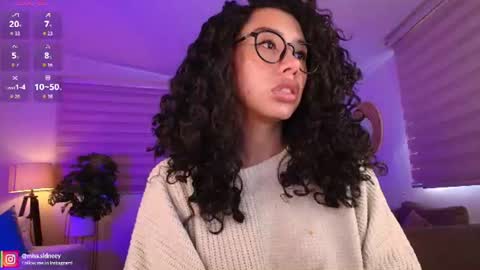 Amy Olivera online show from July 6, 12:46 pm