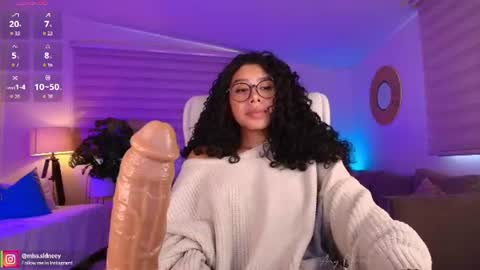 Amy Olivera online show from July 6, 3:03 pm