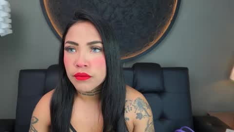 Vaiolette online show from November 4, 11:00 am