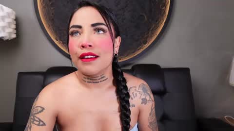 Vaiolette online show from July 29, 11:10 am