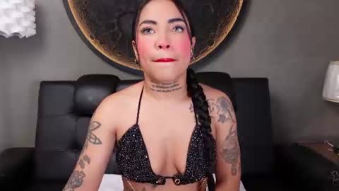 Vaiolette online show from June 24, 11:17 am