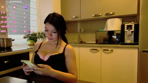 missbya online show from April 29, 5:12 am