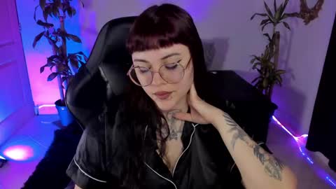 Missy Charlottte.  Hey remember to give me a thumbs up ty online show from March 5, 4:34 am