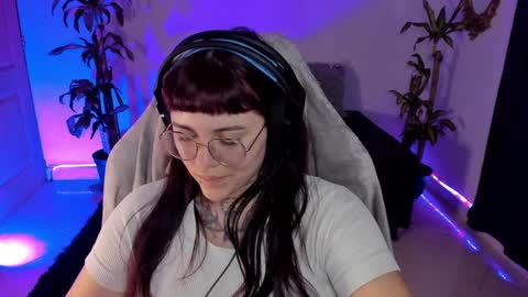 Missy Charlottte.  Hey remember to give me a thumbs up ty online show from February 27, 9:50 am