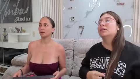 misscheelsee_as online show from May 5, 1:17 pm