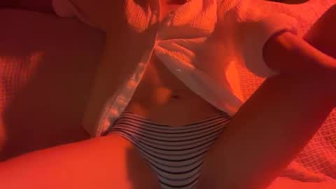 misscherry26 online show from May 28, 2:53 am