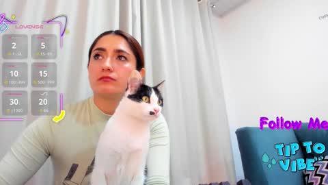 Victoria online show from November 28, 2:52 am