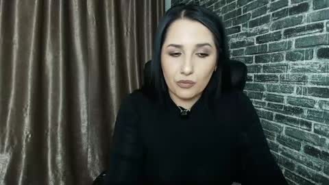 Miss online show from May 5, 8:03 pm